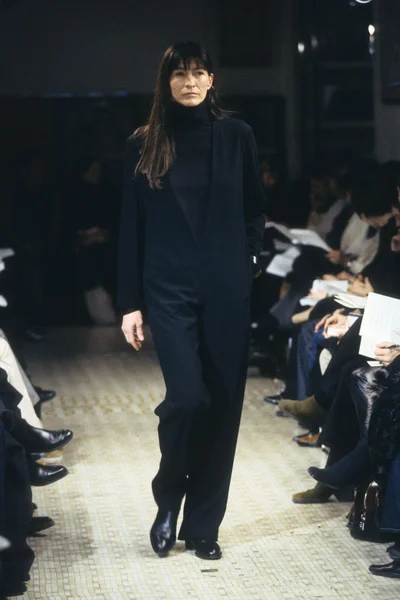 Look 18
